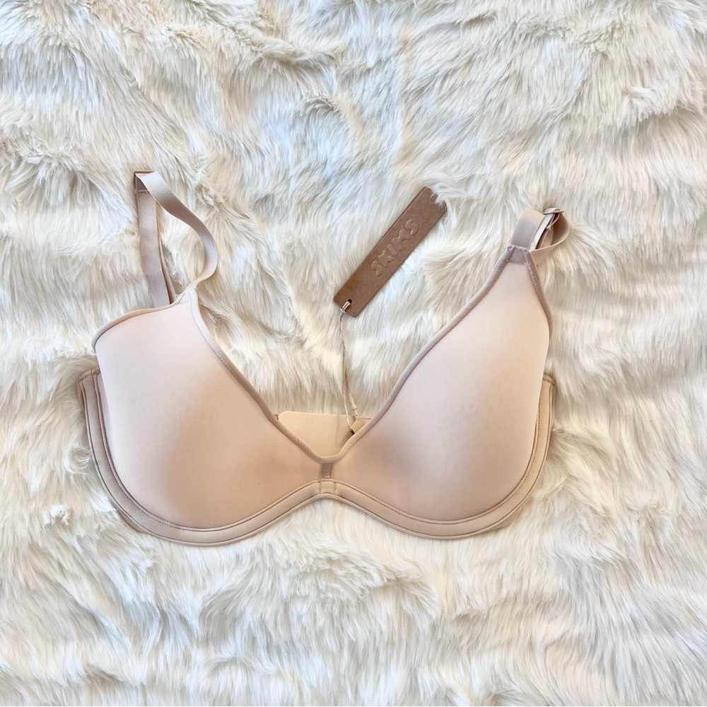 NWT Skims Weightless Scoop Bra in Sand